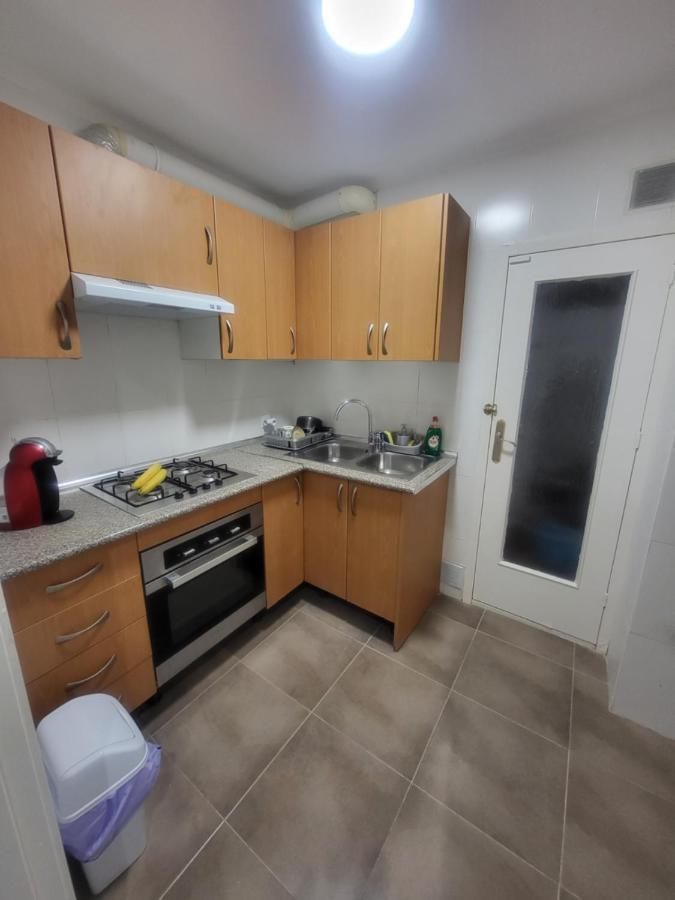 Habitaciones Con Bano Compartido En Bonito Apartamento En Badalona Exteriör bild
